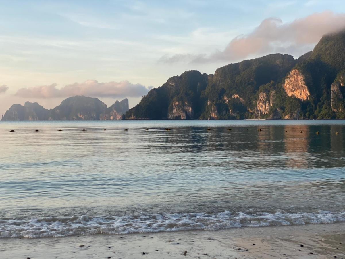 U Rip Resort Phi Phi Hotel Екстер'єр фото
